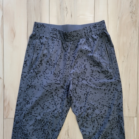 Z by Zella Animal Print Joggers - Size Small - Picture 3 of 7